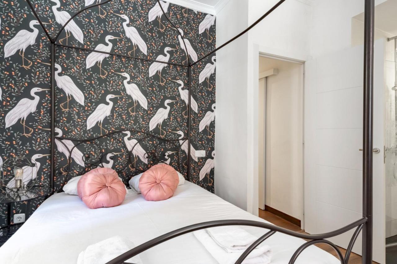 2 Bedrooms 2 Bathrooms Furnished - Malasana - Bright Stylish - Mintystay Madrid Exterior foto